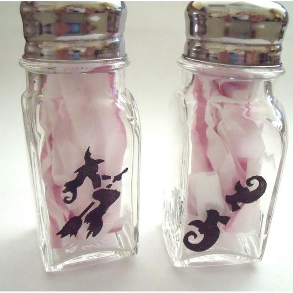 Haunted Halloween Witch Black Cat Salt and Pepper Shakers - Picture 4 of 7